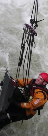 DMM Professional - Rope rescue work over water